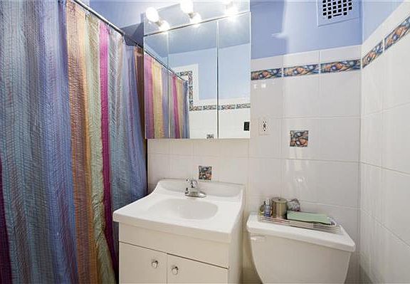 5th image of 5700 Arlington Ave APT 16F