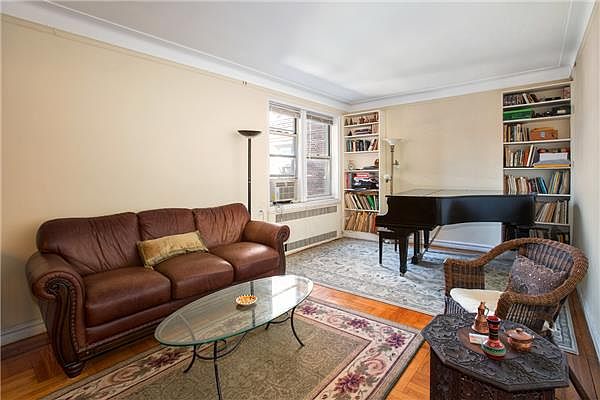 1st image of 4115 45th St APT 5J
