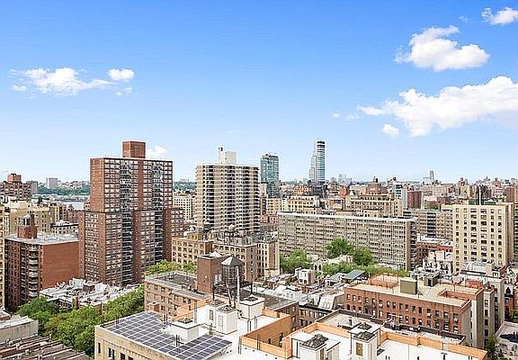 4th image of 100 W 93rd St APT 24E