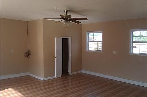 5th image of 2009 Parkview Dr