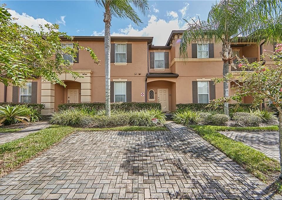 1st image of 223 La Mirage St