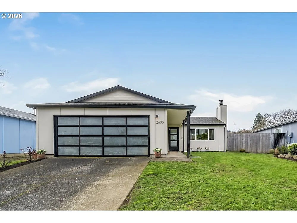 2630 NE Saratoga St photo 1