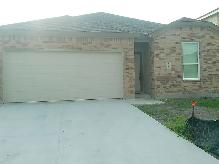 2846 Westeros St — Photo 1