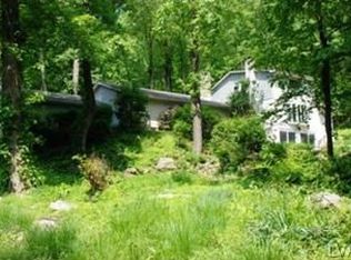 3653 Hawthorne Dr, Center Valley, PA 18034