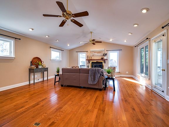 2nd image of 215 Green Valley Dr