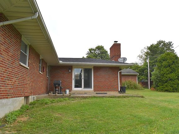 3rd image of 452 Crestview Dr
