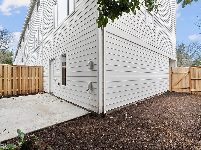 15093 SE Division St — Photo 12