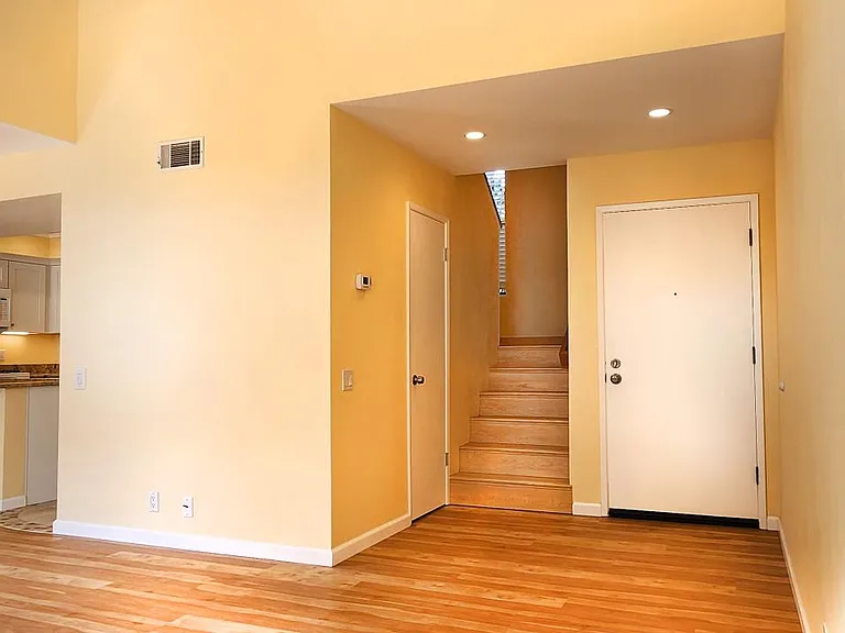 3676 Constellation Rd — Photo 13