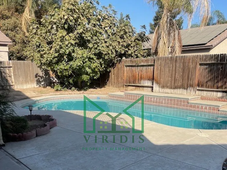 10702 Villa Hermosa Dr — Photo 2