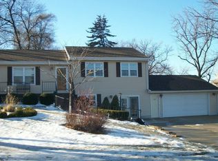 707 N 9th St, Cherokee, IA 51012