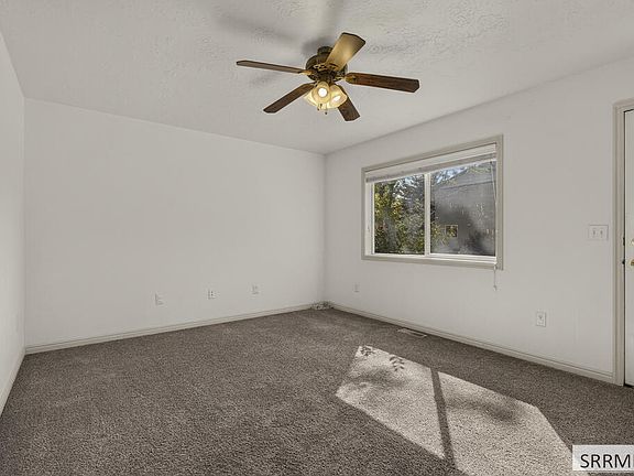 4th image of 594 Sunflower Rd
