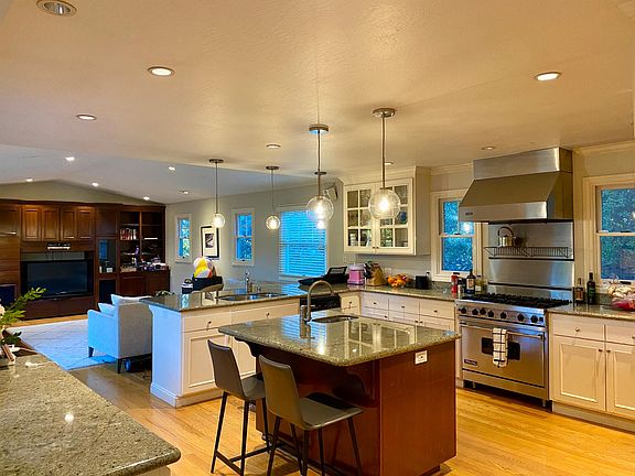 Kitchen/Family Room