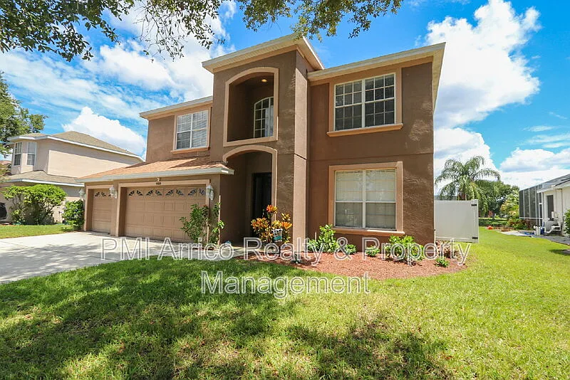5 bed, 3.0 bath, 2534 sqft, $3,495 — Photo 3