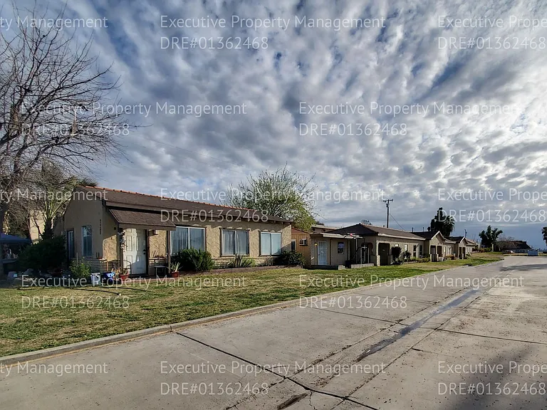 9530 S. Union Ave — Photo 1