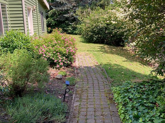 3rd image of 8208 NE 115th Way