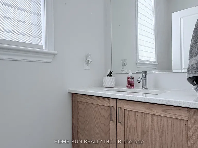 535 Honeylocust Ave — Photo 3