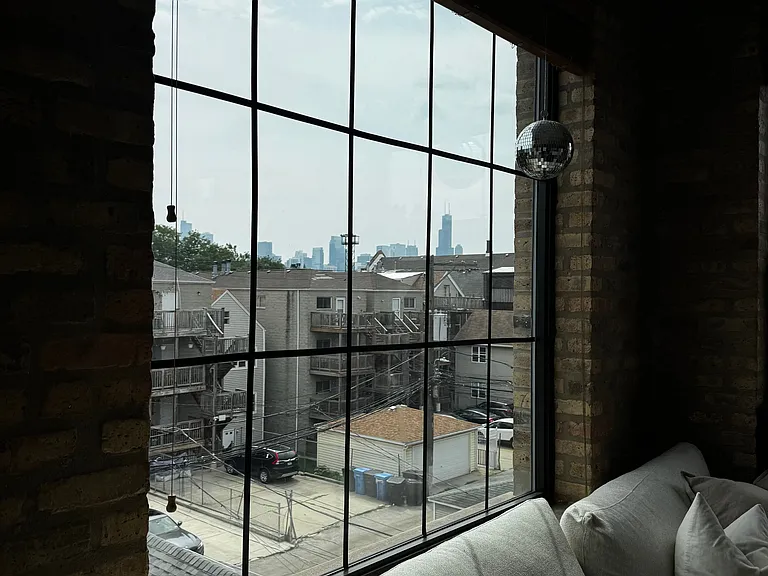 1351 N Greenview Ave #3R — Photo 14