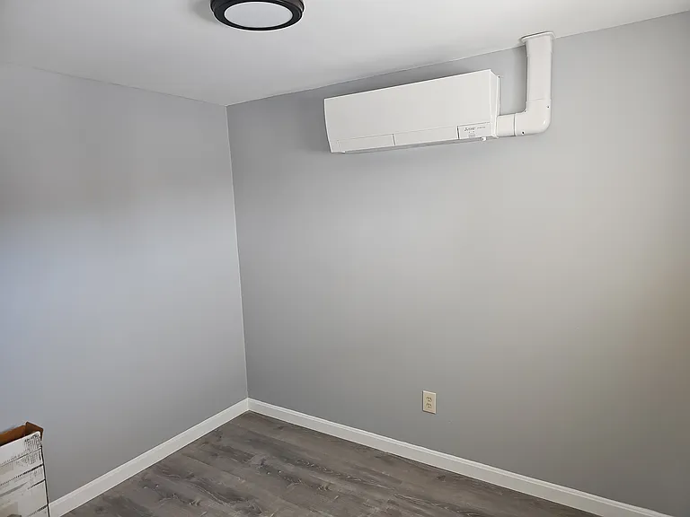 99 Chelsea St #3 — Photo 4