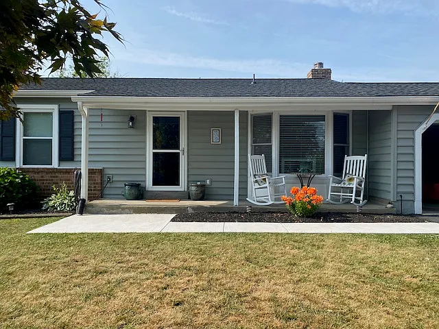 8501 Adventure Ct — Photo 2
