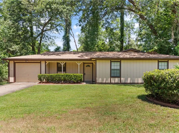 111 Baybridge Dr, Brunswick, GA 31525