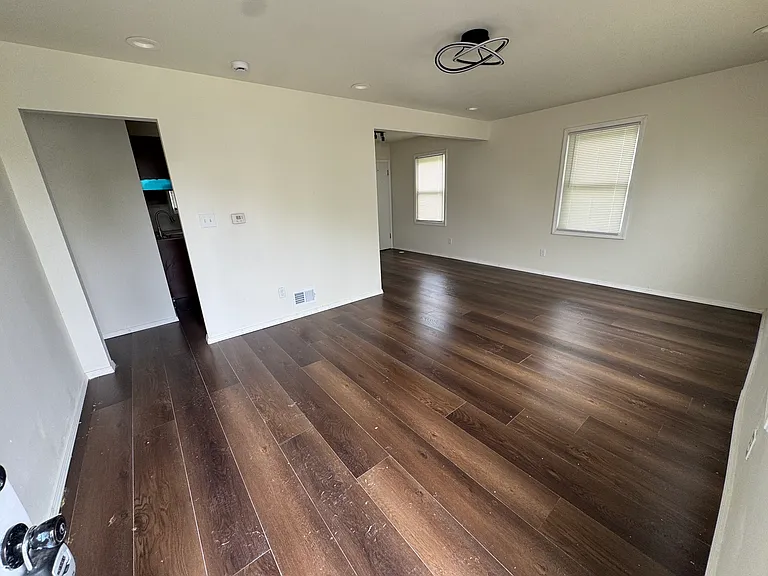 8536 Gilmore Ave — Photo 8