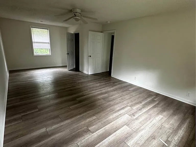 1861 Woodruff Ave #B — Photo 3