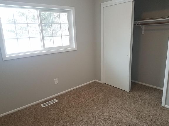 4th image of 1060 Boise Ave