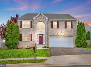 12 Foggy Field Ln, Fredericksburg, VA 22406