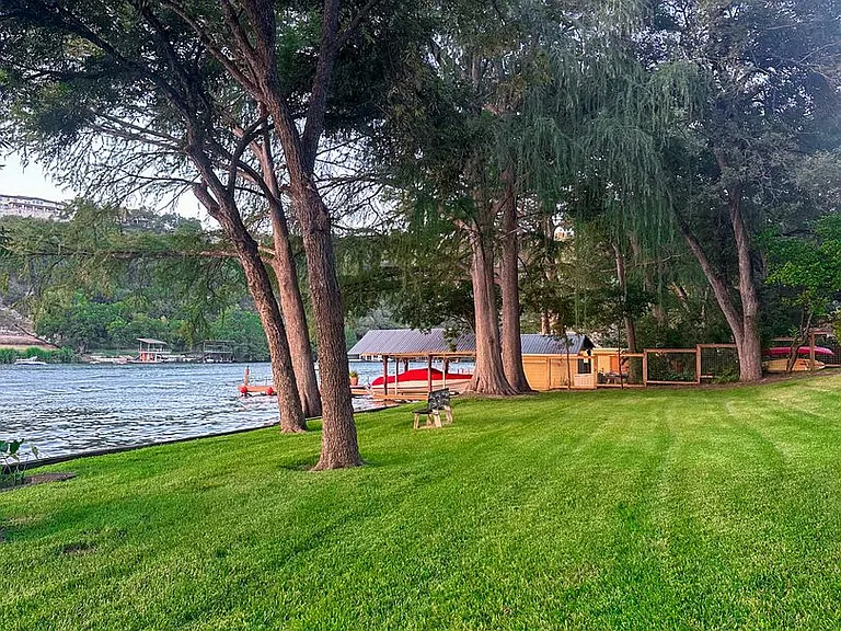 2910 Edgewater Dr — Photo 19