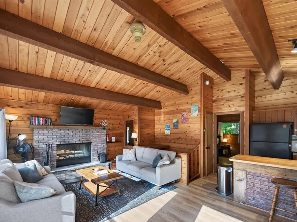 67 Heritage Drive, Dover, VT 05356