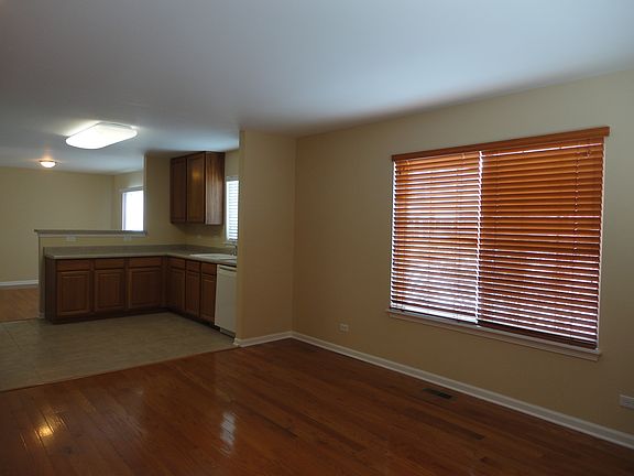 4th image of 2670 Spinnaker Dr