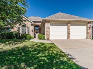 8331 Marsh St, Argyle, TX 76226