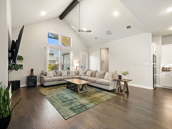 3rd image of 2270 English Ivy Rd