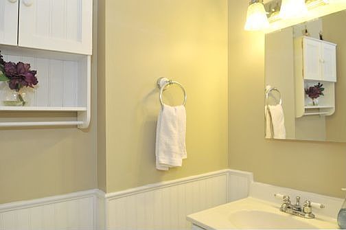 4th image of 1147 Laural Ln