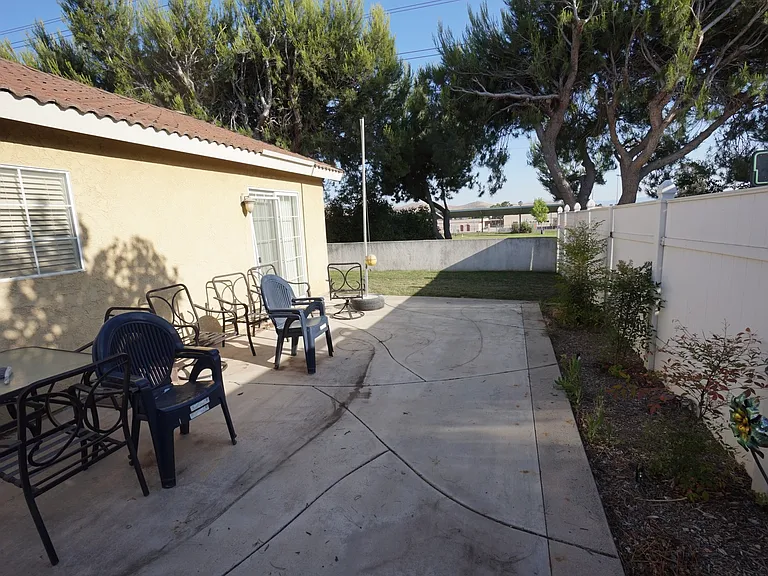 13927 Woodland Dr — Photo 42