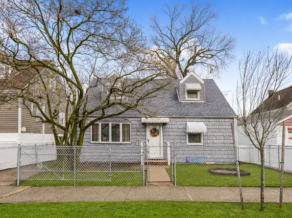 29 Maplewood Place image 1 of 37