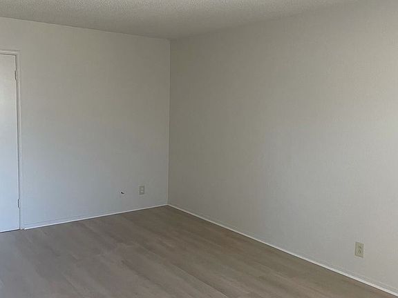 3rd image of 1385 San Tomas Aquino Pkwy #4