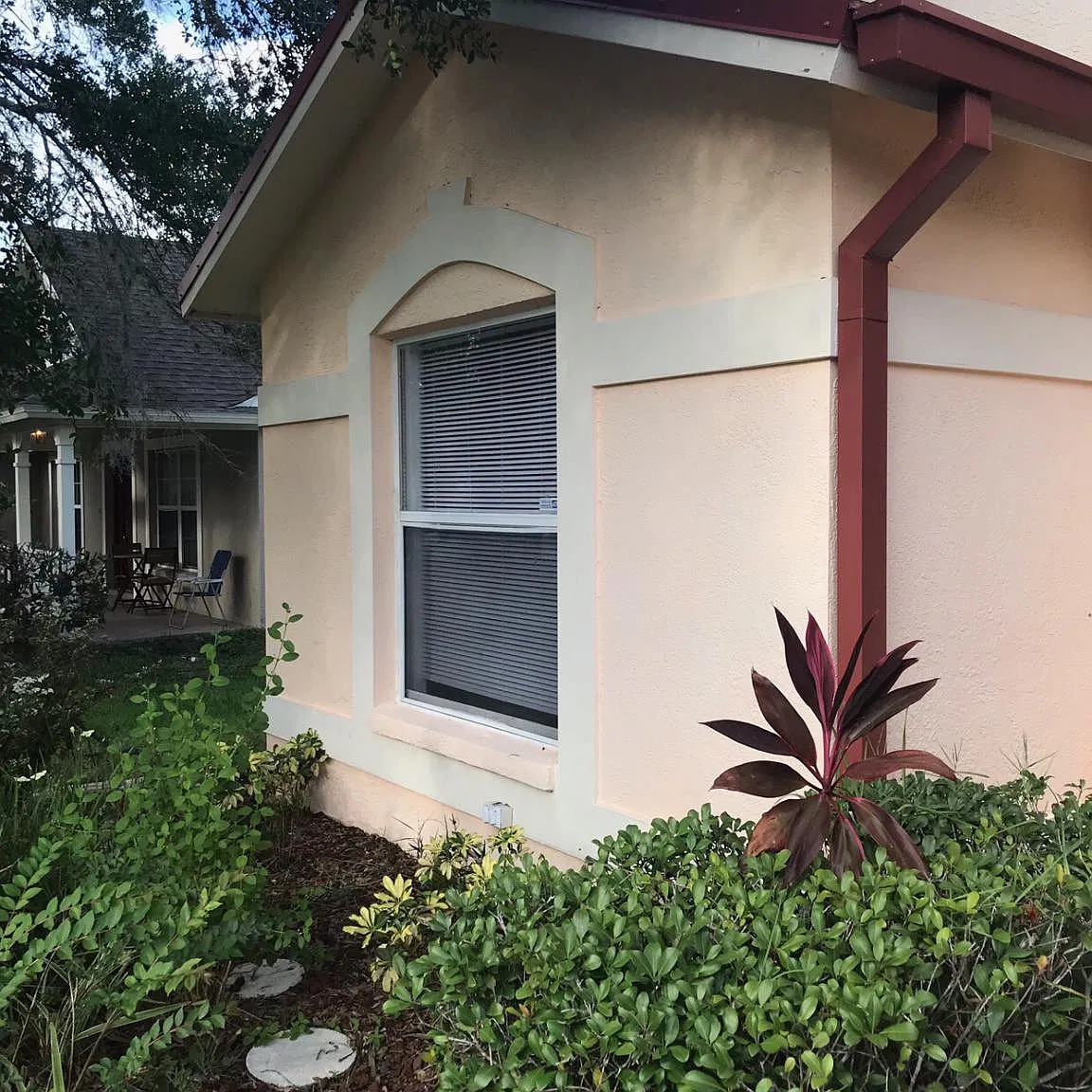 14910 Rocky Ledge Dr — Photo 3