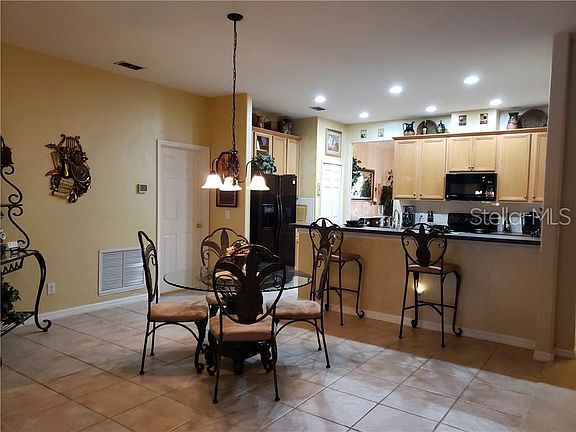 5th image of 615 Rob Roy Dr