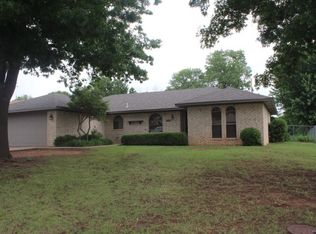 2202 Briarcrest, Duncan, OK 73533