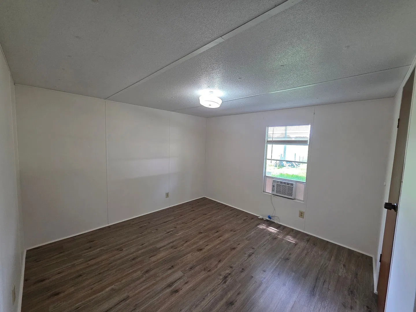 2188 SE 126th Way — Photo 3