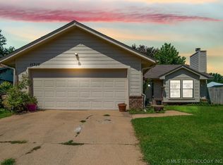 11214 S 108th Pl E, Bixby, OK 74008