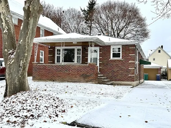 1748 Welch Ave, Niagara Falls, NY 14303