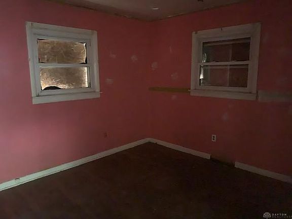 3rd image of 2922 Harkie St