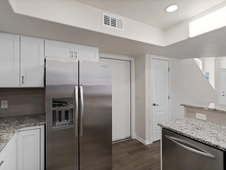 4295 Desert Springs Trl — Photo 5