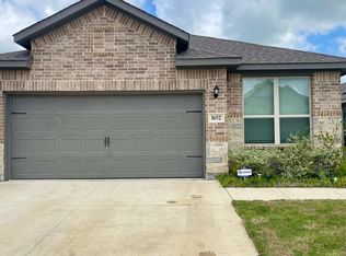 1652 Edgeway Dr, Aubrey, TX 76227