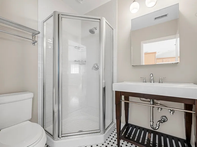 7517 Oxford Dr #3 — Photo 12
