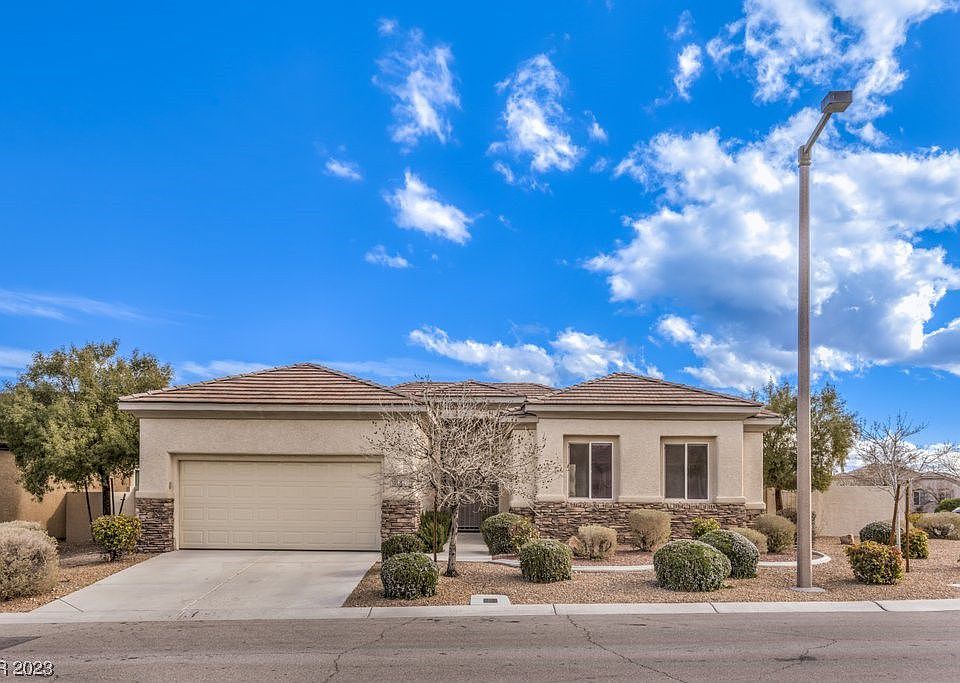 1st image of 10575 Regal Stallion Ave