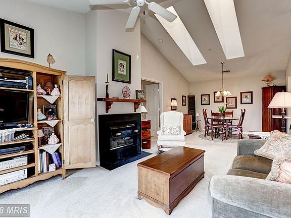 5th image of 15300 Diamond Cove Ter APT 9-4
