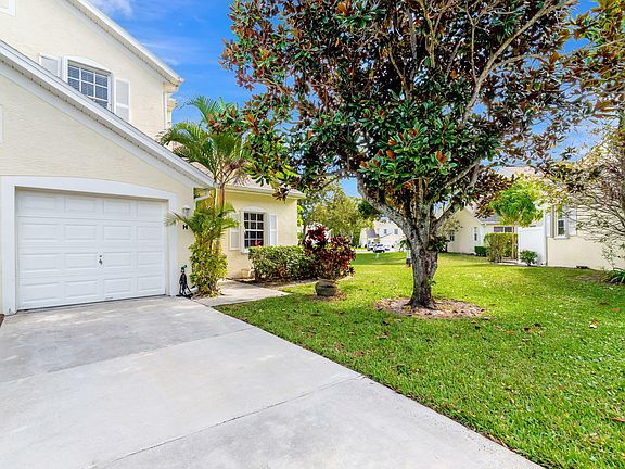 2nd image of 228 Foxtail Drive #H